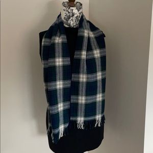 Pendleton black watch plaid scarf